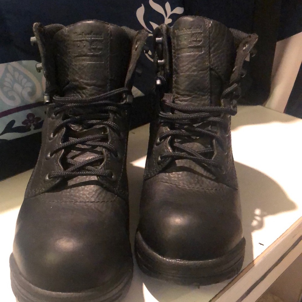 Timberland Women’s size 10W Power Fit Steel Toe